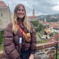 Sitter Profile Image: Ariana D.