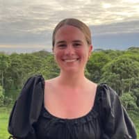 Sitter Profile Image: Maeve M.