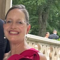 Sitter Profile Image: Clare V.