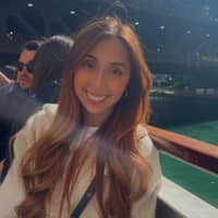 Sitter Profile Image: Veronika R.