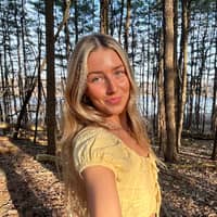 Sitter Profile Image: Hannah k.