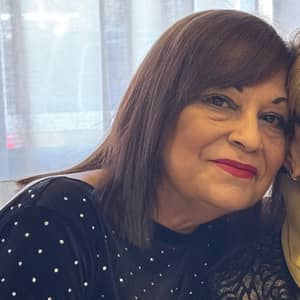 Sitter Profile Image: Carolina R.