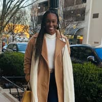 Sitter Profile Image: Carly C.