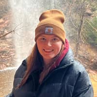 Sitter Profile Image: Sarah V.