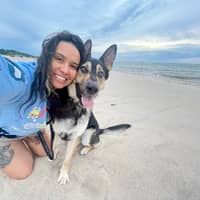 Sitter Profile Image: Raquel C.