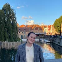 Sitter Profile Image: Elena S.