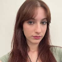 Sitter Profile Image: Julia J.