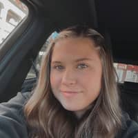 Sitter Profile Image: Hayley M.