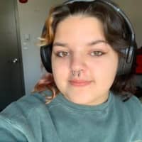 Sitter Profile Image: Leona O.