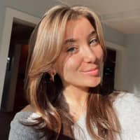 Sitter Profile Image: Lucy K.