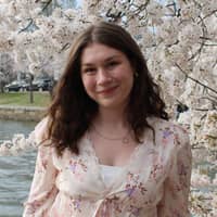 Sitter Profile Image: Anna R.