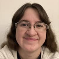 Sitter Profile Image: Laura M.