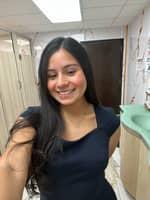 Sitter Profile Image: Domenica S.