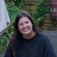 Sitter Profile Image: Isabelle M.