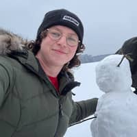 Sitter Profile Image: Lee P.