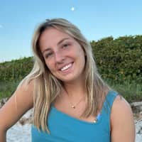 Sitter Profile Image: Liza B.