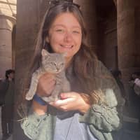 Sitter Profile Image: Lauren A.