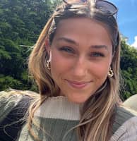 Sitter Profile Image: Grace D.