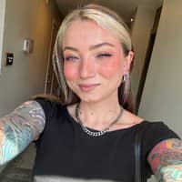 Sitter Profile Image: Victoria B.