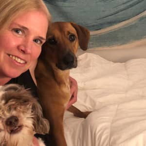 Sitter Profile Image: Cathy R.