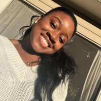 Sitter Profile Image: Naomi C.