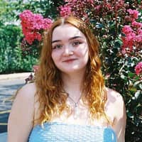 Sitter Profile Image: McKenzie J.