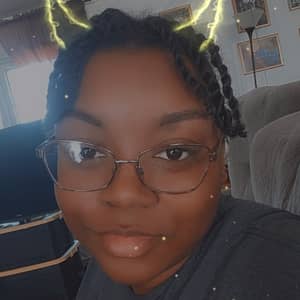 Sitter Profile Image: Shania H.