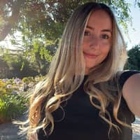 Sitter Profile Image: Siena C.