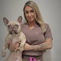 Sitter Profile Image: Cindy Q.