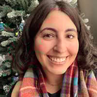 Sitter Profile Image: Stefanie M.