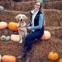 Sitter Profile Image: Madison S.