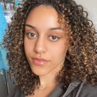 Photo de profil du pet sitter : Lilou-margaux C.