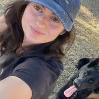 Sitter Profile Image: Alexandra C.