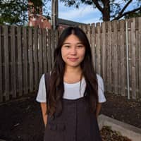 Sitter Profile Image: Iris H.