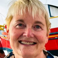 Sitter Profile Image: Laurie S.