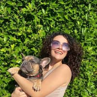 Sitter Profile Image: Andrea G.