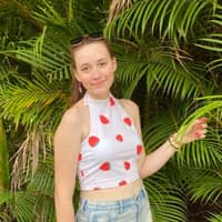 Sitter Profile Image: Madisen H.