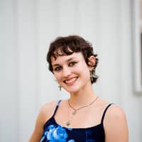 Sitter Profile Image: Lillian C.