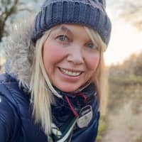 Sitter Profile Image: Debi H.