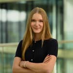 Sitter Profile Image: Laura J.