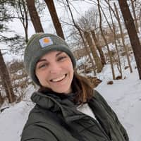 Sitter Profile Image: Amanda D.