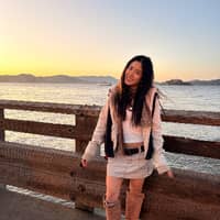 Sitter Profile Image: Quy N.