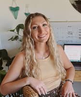 Sitter Profile Image: Kelly B.