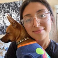 Sitter Profile Image: Stephanie V.