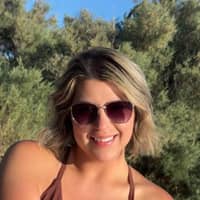 Sitter Profile Image: Esmeralda C.