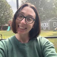 Sitter Profile Image: Victoria D.