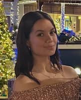 Sitter Profile Image: Daniela V.