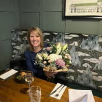 Sitter Profile Image: Debbie H.