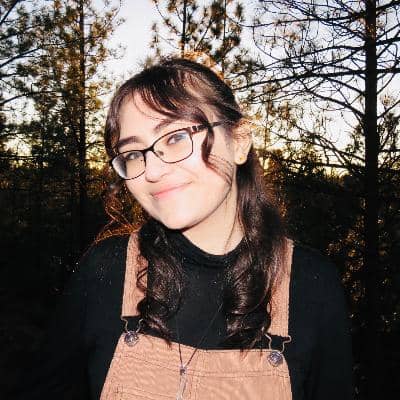 Sitter Profile Image: Haley D.