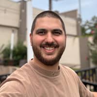 Sitter Profile Image: Eduardo M.